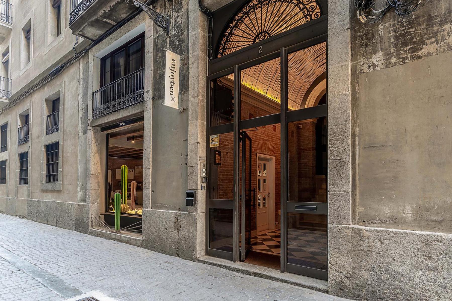 Enjoybcn Colon Apartments Барселона Екстер'єр фото