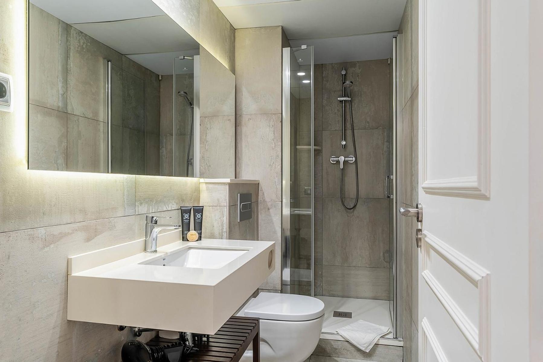 Enjoybcn Colon Apartments Барселона Екстер'єр фото