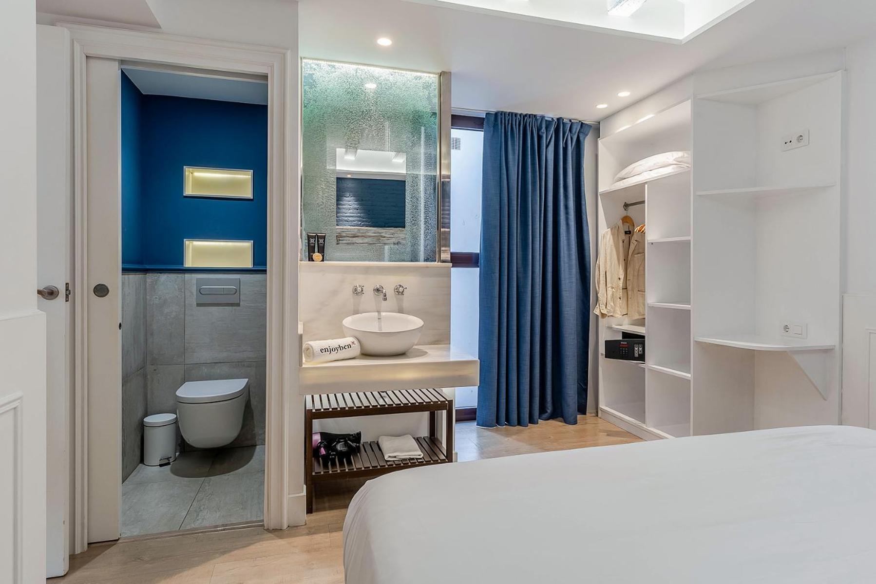 Enjoybcn Colon Apartments Барселона Екстер'єр фото