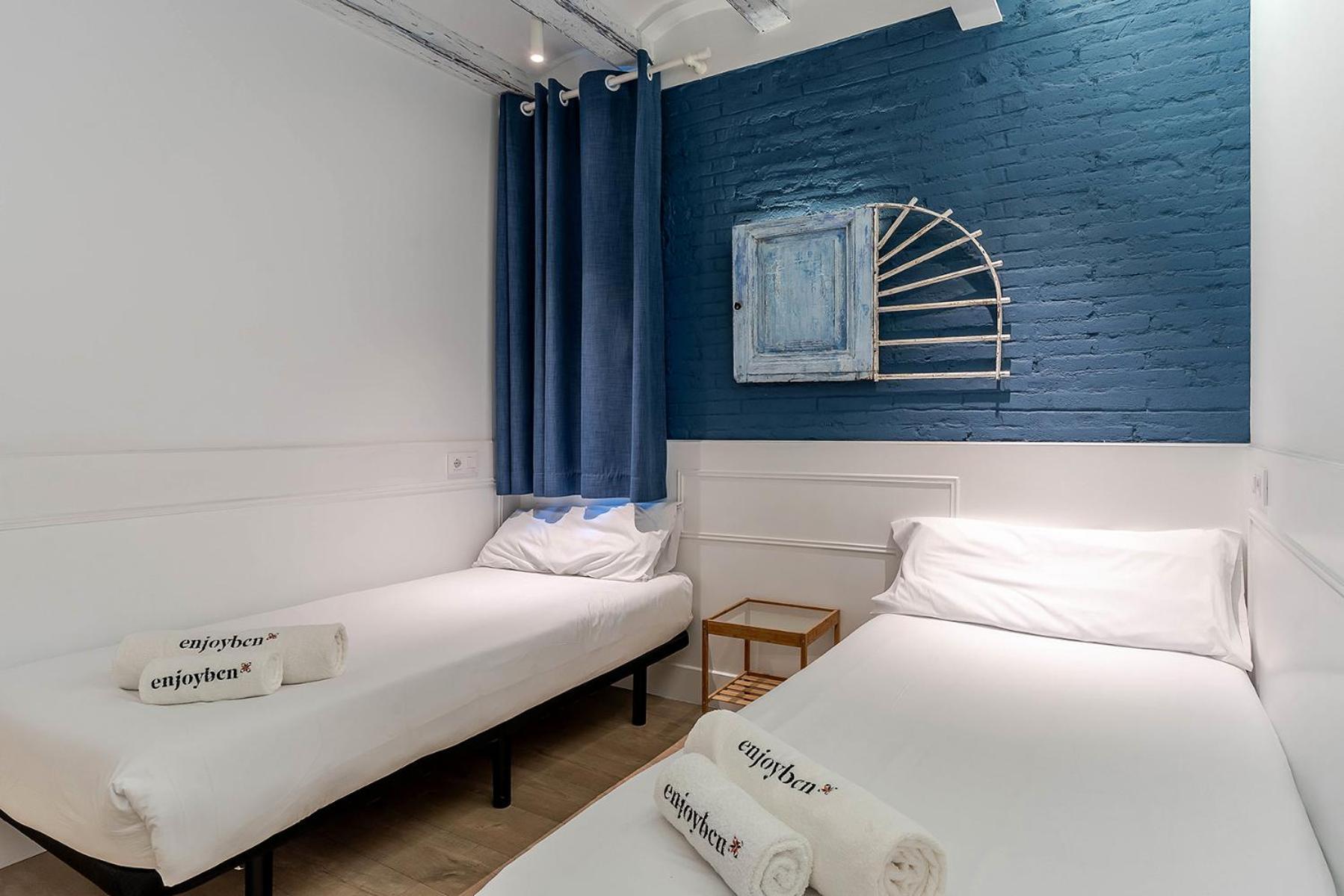 Enjoybcn Colon Apartments Барселона Екстер'єр фото