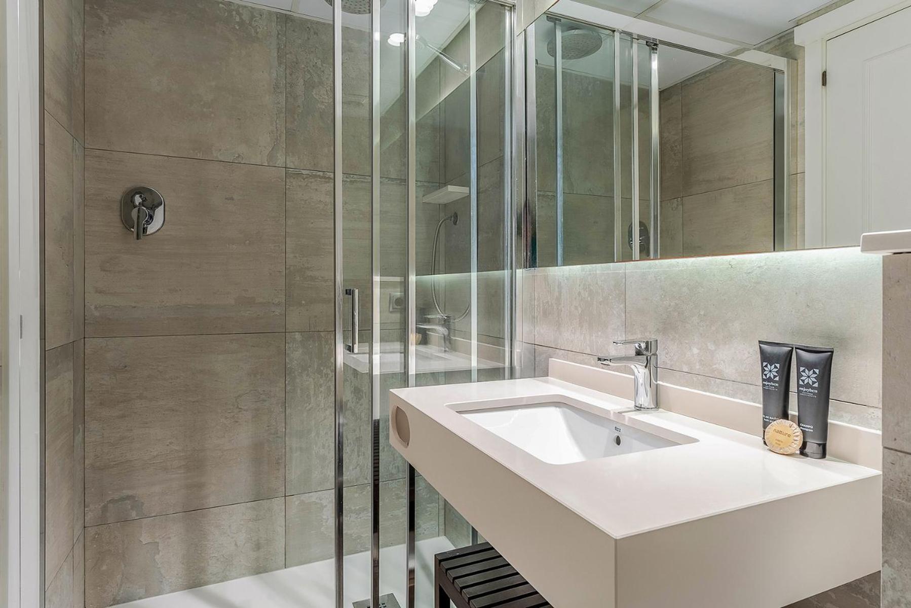 Enjoybcn Colon Apartments Барселона Екстер'єр фото