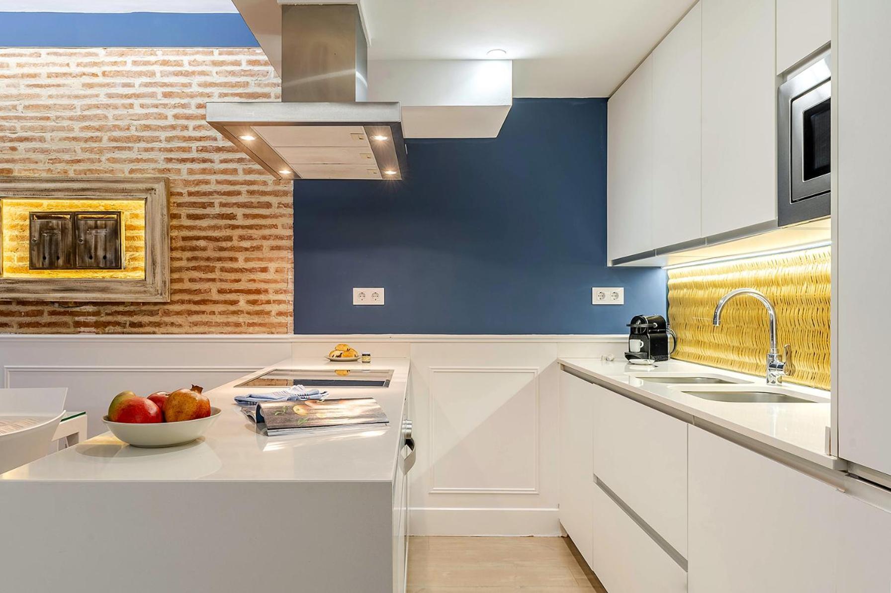 Enjoybcn Colon Apartments Барселона Екстер'єр фото