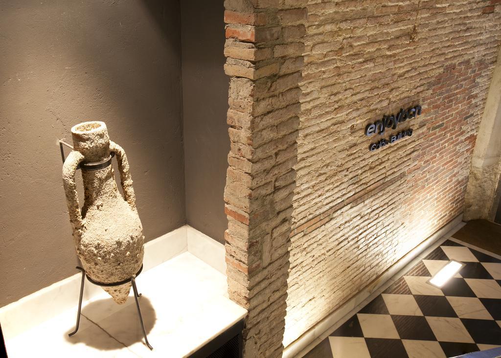 Enjoybcn Colon Apartments Барселона Екстер'єр фото